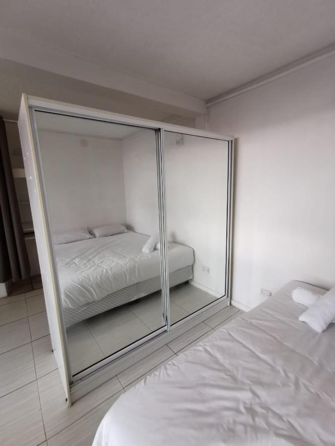 Surfers Holiday Apartments Gold Coast Esterno foto